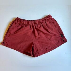 Patagonia Women’s Burgundy Hiking Shorts Size XXS 
#outdoors #hiking